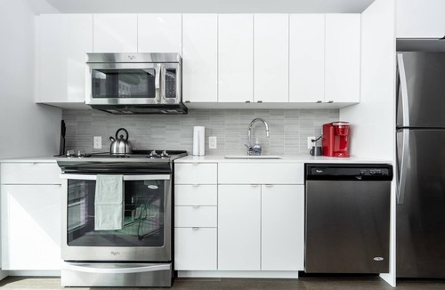 Downtown Winnipeg Condo | (1705)Downtown Glasshouse Impressive 1BR 1 BATH+ Fast WiFi(311)