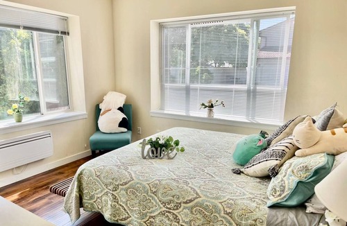 Haller Lake House | 1746-6 North Seattle