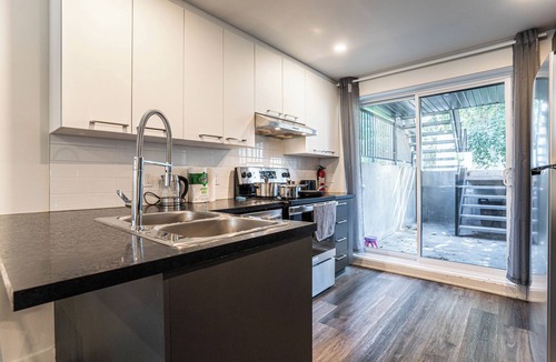 Lafleche Apartment | 1756 Rue Balmoral | 3BR/1BA Modern City Retreat