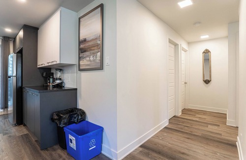 Lafleche Apartment | 1756 Rue Balmoral | 3BR/1BA Modern City Retreat