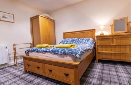 Helmsdale House | 176 Marrell