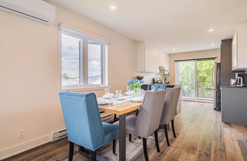 Lafleche Apartment | 1760 Rue Balmoral Prime Montreal Location – Walk to Museums, Dining & Events