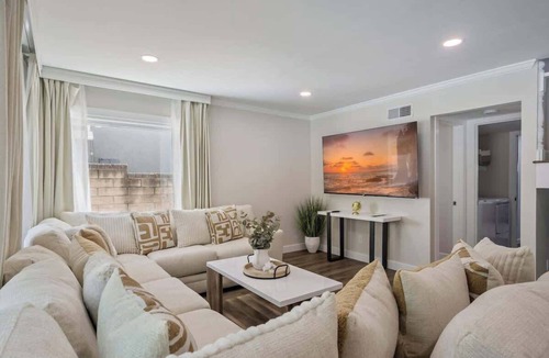 Valencia House | 177 | *Upscale Modern HOME| Pool | SPA | PingPong