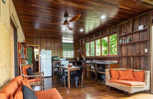 Seventeen Seventy House | 1770 Tree House Rustic Holiday Home