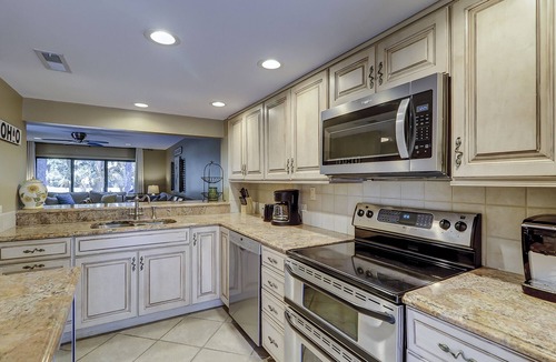 Shipyard Plantation Condo | 178 Greens- Short Walk to the Pool and Beach!