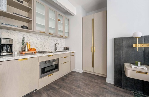 Financial District Apartment | 17John: Classic Queen Studio Apartment