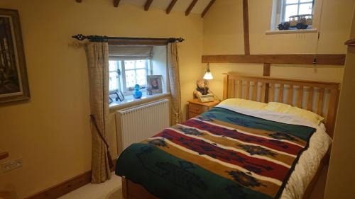 Medmenham House | 17th Century 2-Bed Sleeps 4 Free Parking