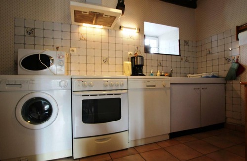 Hudimesnil Cottage | 17th Century Rustic House with Garden, Fireplace and Parking