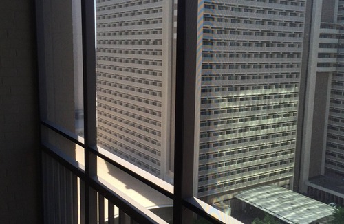 Peachtree Center Condo | 17th Floor.In the Heart of HOTlanta.FREE Reserved Parking