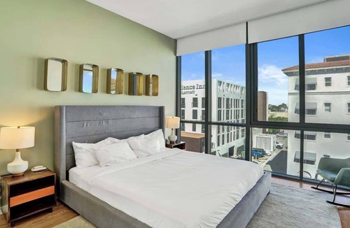 West Avenue Hotel | 17WEST | 1BR Apartment with Balcony - 407