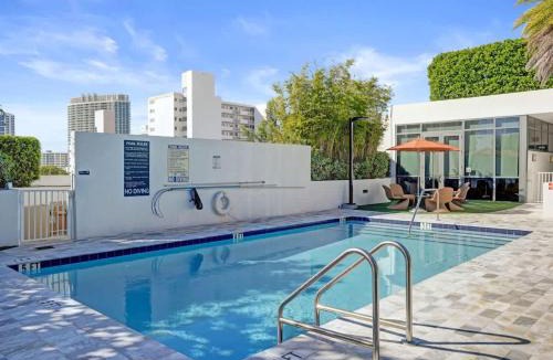 West Avenue Apartment | 17WEST Spacious 2BR Apartment with Balcony 411