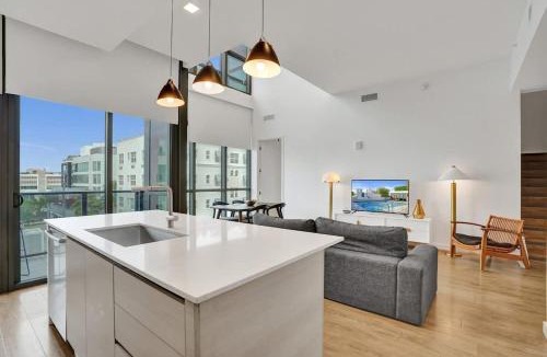 West Avenue Apartment | 17WEST Spacious 3BR Apartment with Balcony 406