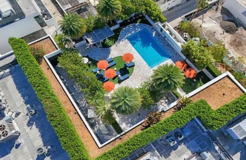 West Avenue Apartment | 17WEST Spacious 3BR Apartment with Balcony 501