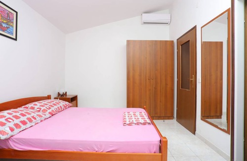 Municipality of Trogir Apartment | 18 m² Studio flat ∙ 1 bedroom ∙ 2 guests