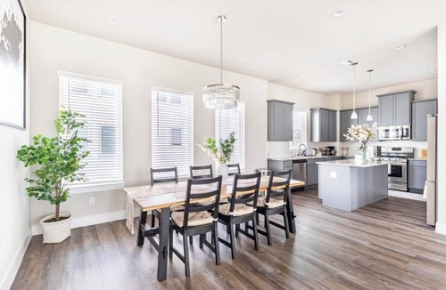 Spring Branch East House | 18 minutes from NRG Stadium