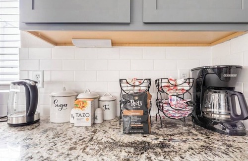 Spring Branch East House | 18 minutes from NRG Stadium
