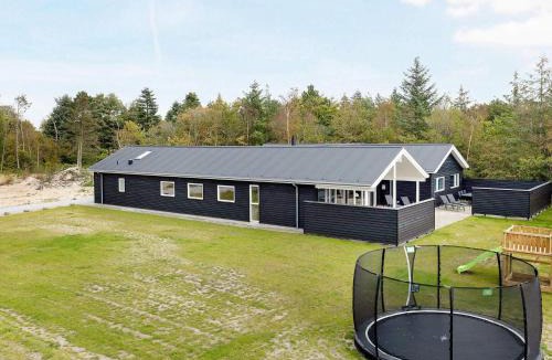 Aalbaek House | 18 person holiday home in Ålbæk