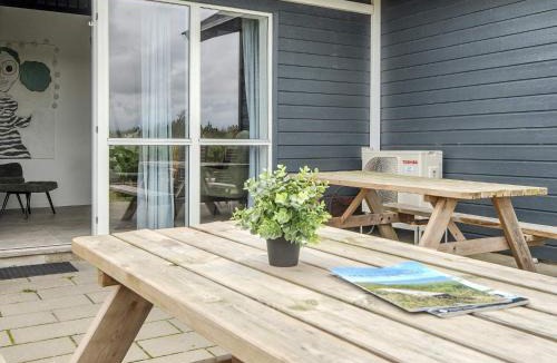 Vrist Strand House | 18 person holiday home in Harboøre