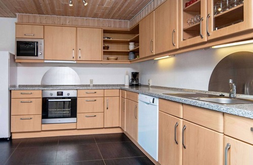 Kongsmark House | 18 person holiday home in Rømø