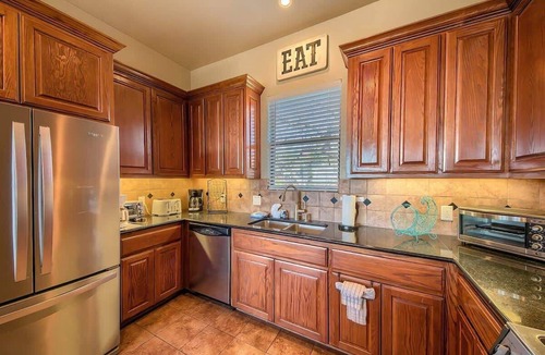 Canyon Lake Villa | 180 degree views of Canyon Lake, hot tub, sleep up to 13!