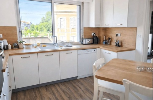 Bollee Apartment | 180 m² flat - 4 bedrooms - City centre - Close to tramway
