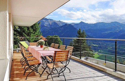 Lenk House | 180 m² House ∙ 5 bedrooms ∙ 10 guests