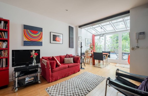 Charonne House | 180 m² House ∙ 3 bedrooms ∙ 6 guests