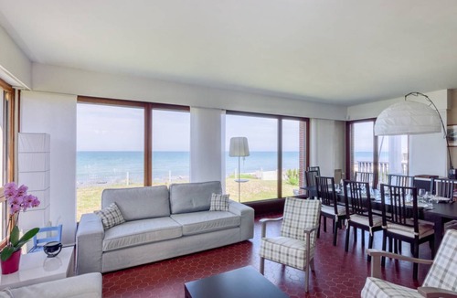 Ver-sur-Mer House | 180 m² House ∙ 6 bedrooms ∙ 12 guests