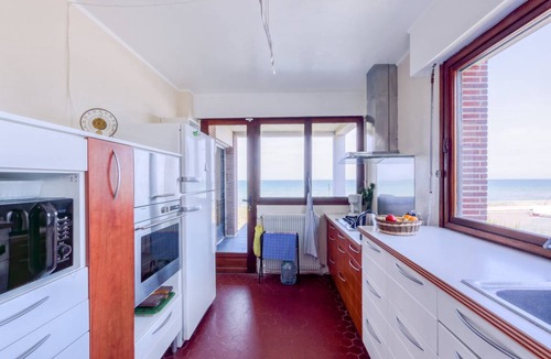 Ver-sur-Mer House | 180 m² House ∙ 6 bedrooms ∙ 12 guests