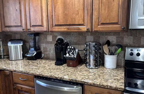Durham House | 1800 sq ft ranch in South Durham by Chapel Hill, West Cary, RT, S. Point Mall.