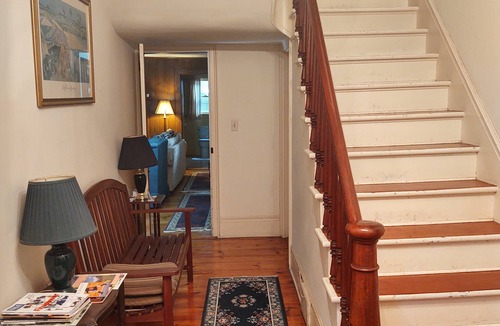 Hollowville House | 1805 House Bed and Breakfast