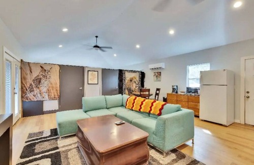Manchaca House | 182) Secluded 3 bedroom!