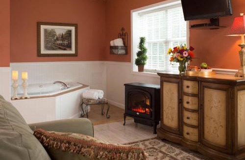 Palmyra Bed & Breakfast | 1825 Inn Bed and Breakfast