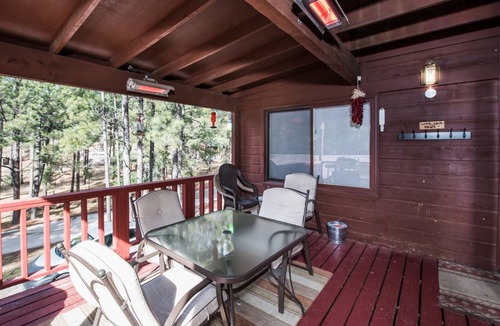 Ruidoso Cabin | 183 m² Cabin ∙ 2 bedrooms ∙ 6 guests