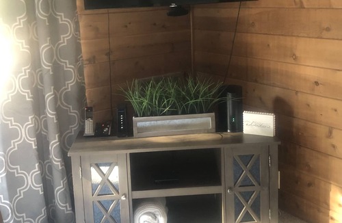 Douglas City House | 184 On The River