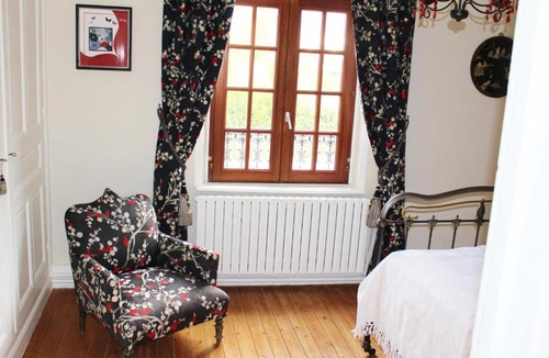 Seuil House | 1843 le ruisseau du moulin