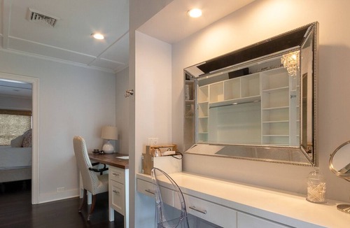 Saugerties House | 1844 Colonial Classic 3BR, 3Bath, Large yard & pool & Great Location