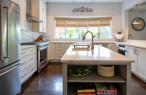 Saugerties House | 1844 Colonial Classic 3BR, 3Bath, Large yard & pool & Great Location