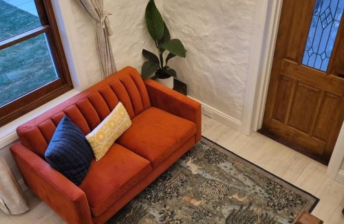 North Brighton House | 1860 Heritage Beachside Studio