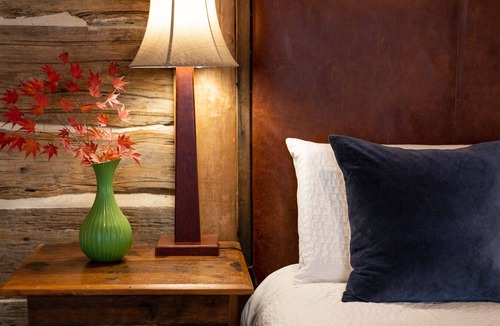 Beechworth Cabin | 1860 Luxury Accommodation