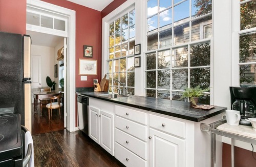 Natchez Cottage | 1864 Little Brick | 1/1, Full Kitchen, Hot Tub, Pet Friendly w/fee