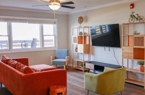 Cottage Line Apartment | 1866 EOV Beach Suite