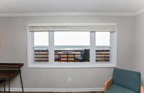 Cottage Line Apartment | 1866 EOV Beach Suite