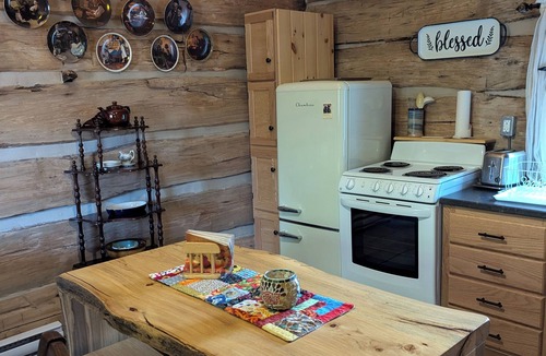 Killaloe Cabin | 1866 Pre-Confederation Log cabin at Gerber's
