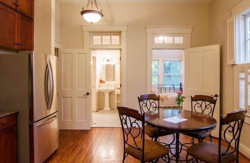 St. Charles House | 1870's Luxury Guest Cottage, Historic Downtown St. Charles, Mo.