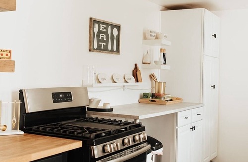 Hector House | 1875 Renovated Schoolhouse in the Finger Lakes with an Igloo!