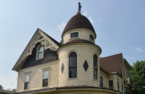 Town of Union House | 1878 Victorian Charmer