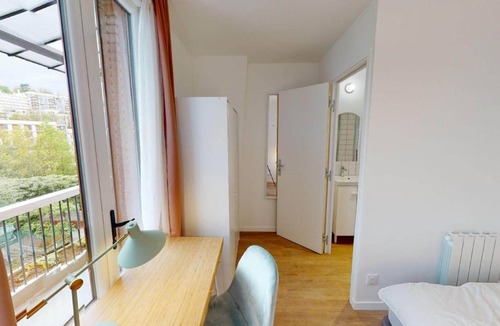 Issy-les-Moulineaux Resort | 188 m² Private room ∙ 1 bedroom ∙ 1 guest