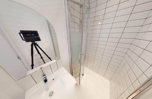 Issy-les-Moulineaux Resort | 188 m² Private room ∙ 1 bedroom ∙ 1 guest