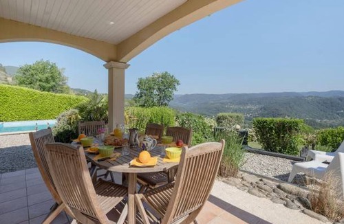Les Vans Villa | 188 m² Villa ∙ 4 bedrooms ∙ 8 guests